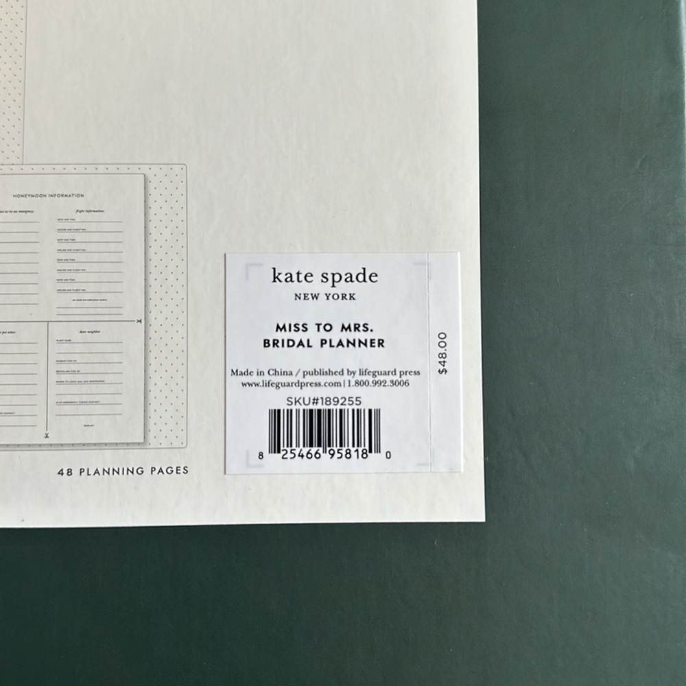 Kate Spade Miss to Mrs. Wedding Planner - Picture 3 of 3